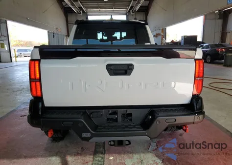 2025 Toyota Tacoma Double Cab из США, поврежденный, VIN 3TYLC5LN8ST022034